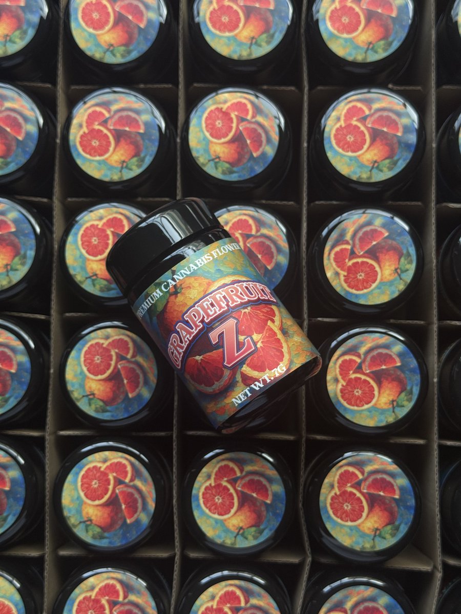 TVNFamily_'s tweet photo. Next Week 🕰️ 

GrapeFruit Z 🍊 
(ZR3 x Deebz) 
And 
50 Caliber Kush 💥 
(Baby Yoda x (Baby Yoda x Khalifa Kush))

Dropping exclusively on https://t.co/O5l6Ke5RNQ 🚪 📦 

⭐️ Like and retweet this post for a chance to be 1 of 2 lucky winners to win a jar of each when this drops next week Friday 🎉 ⭐️