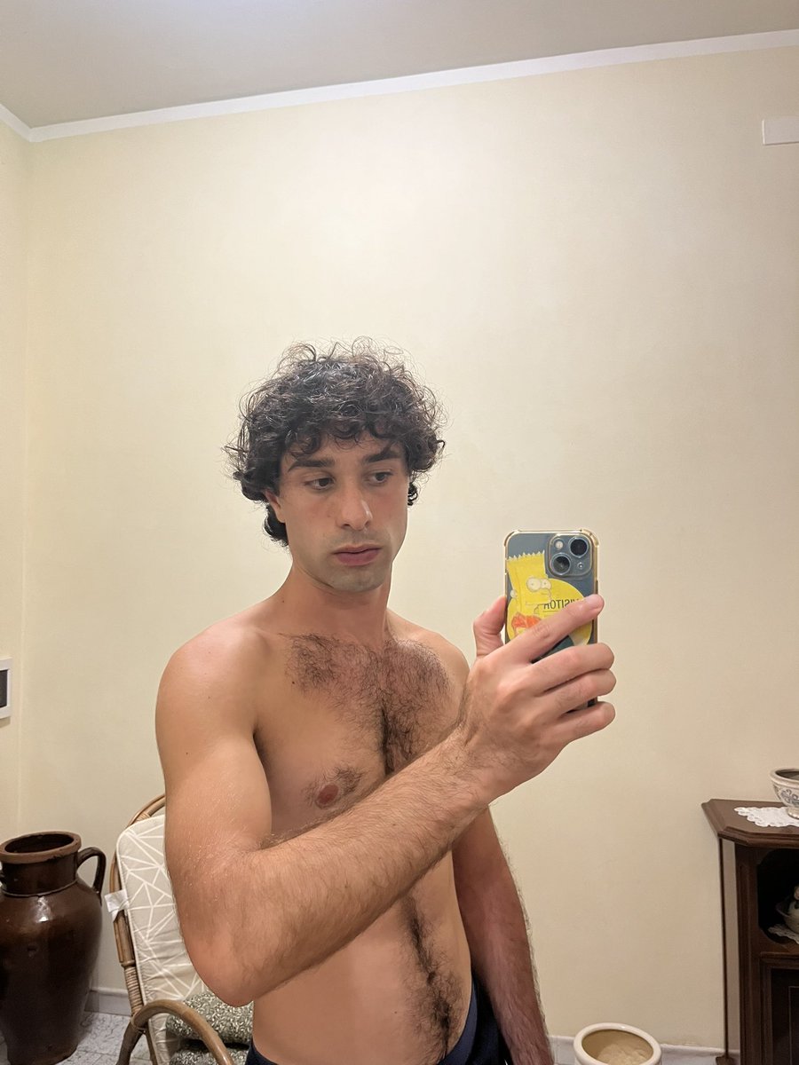 mart_rin's tweet image. Saturday is for shaving 🪒🪒🪒