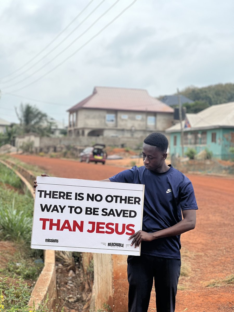 k_gyasi25's tweet photo. We are not just spreading the word, but also sowing seed of kindness. 

#Mission25 | #Reachable https://t.co/4lSqwFILVW