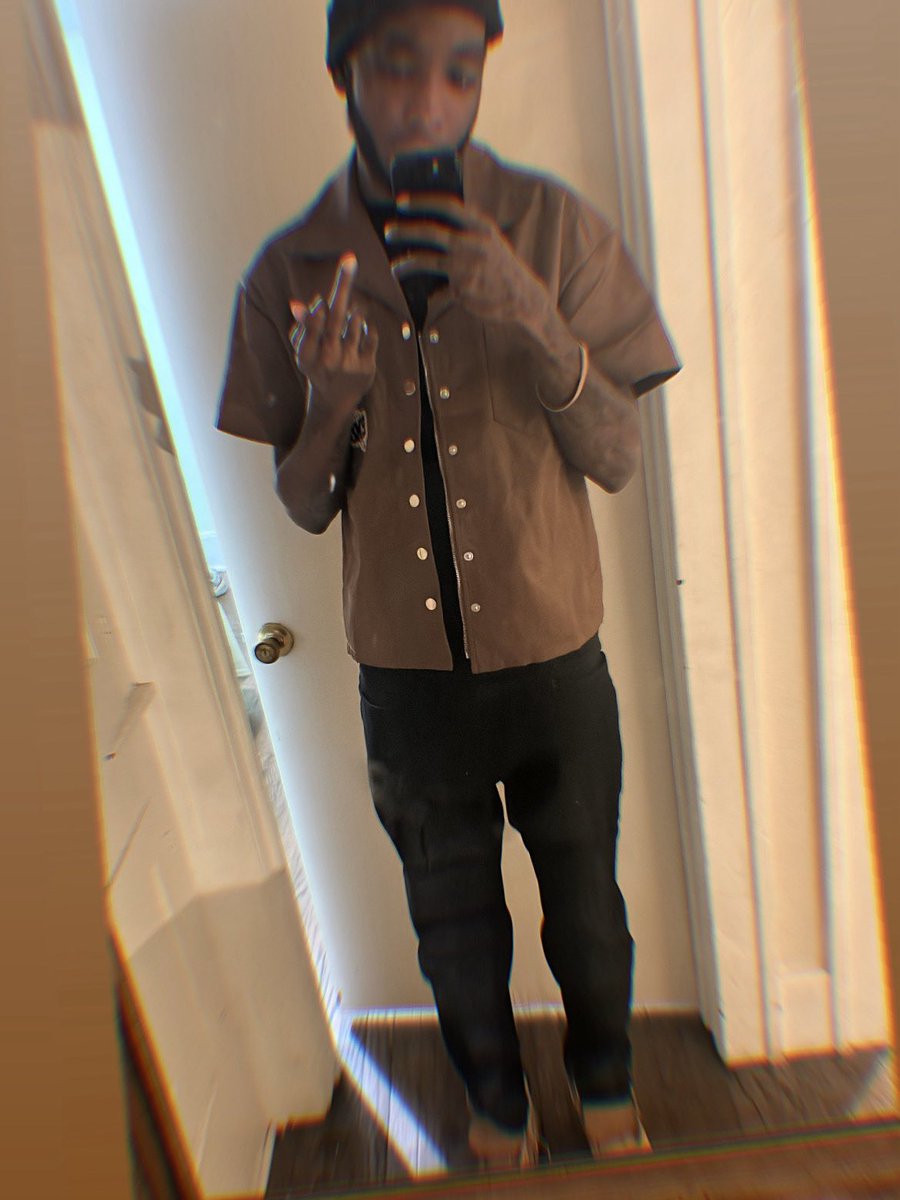 chalpo__'s tweet image. #StaySuckaFree