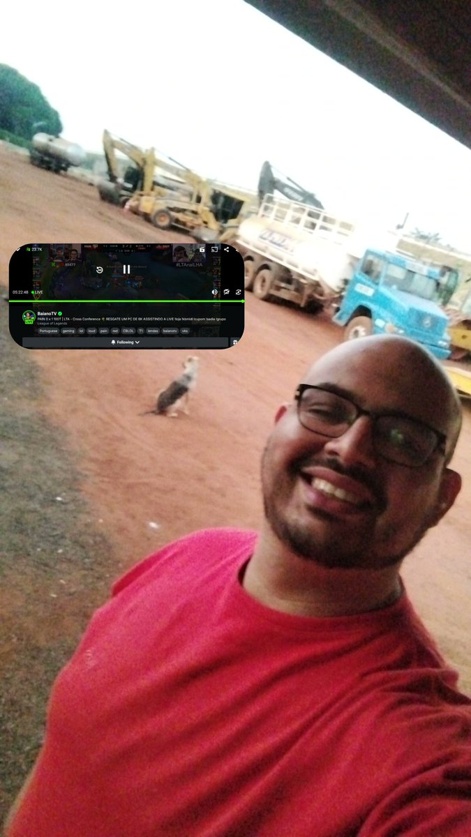 FRademaker's tweet image. Tá eu e a cachorra caramela aqui assistindo esse jogo safado da Painbpela Cross conference, vamos ver se a pai resolve jogar.
#LTASul #ltanorth #LTA @LTASul @ilhadaslendas #ilhadaslendas