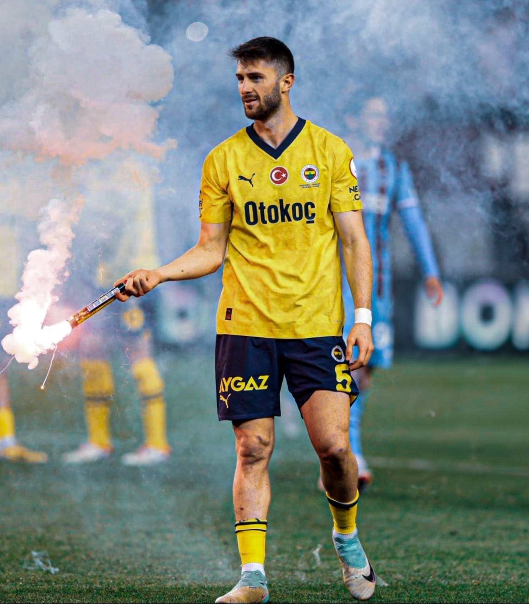 🟡🔵 Bugün Fenerbahçe’mizin Maçı Var!

🏆 Trendyol Süper Lig
🆚 Trabzonspor
📆 14 Eylül / Pazar
⏰ 19.00
🏟️ Chobani Stadyumu

#Fenerbahçe #FenerinMaçıVar #AliKoç #FBvTS