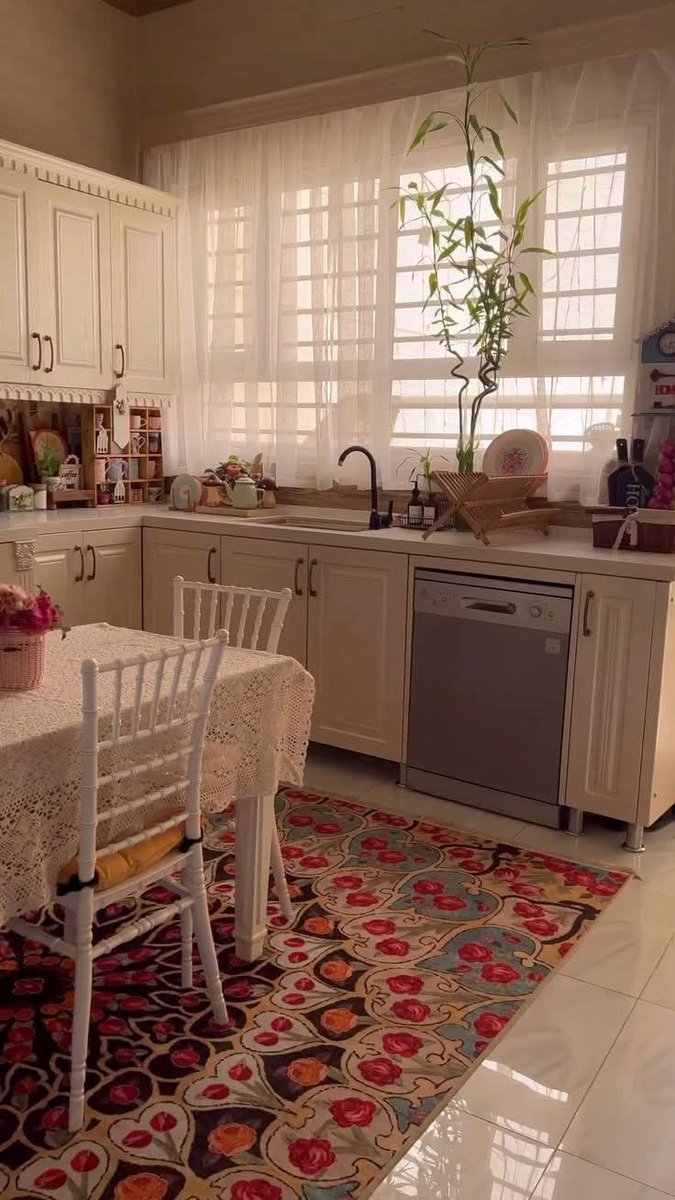 يارب مطبخي يكون هادي ومرتب ولطيف كدة