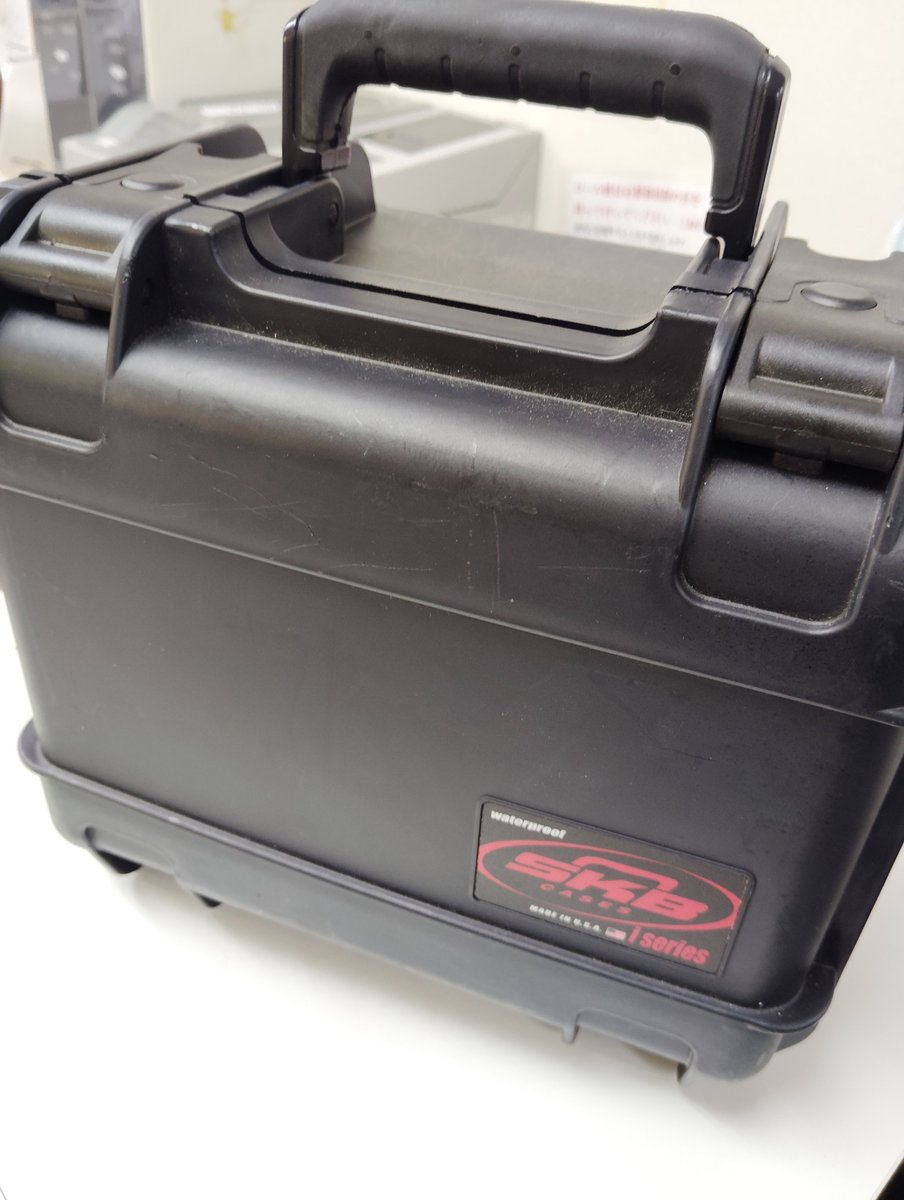 Concrete_Twin's tweet image. 【願拡散】

09/11、弊社タクシーご利用のお客様のお忘れ物です。
きっとお困りだと思うので。
思い当たる方はDMにてご連絡下さい。その際ご利用時間や経路お教え下さい。

ご連絡ない場合、09/16（火）に警察にお届け致します。
よろしくお願い致します。