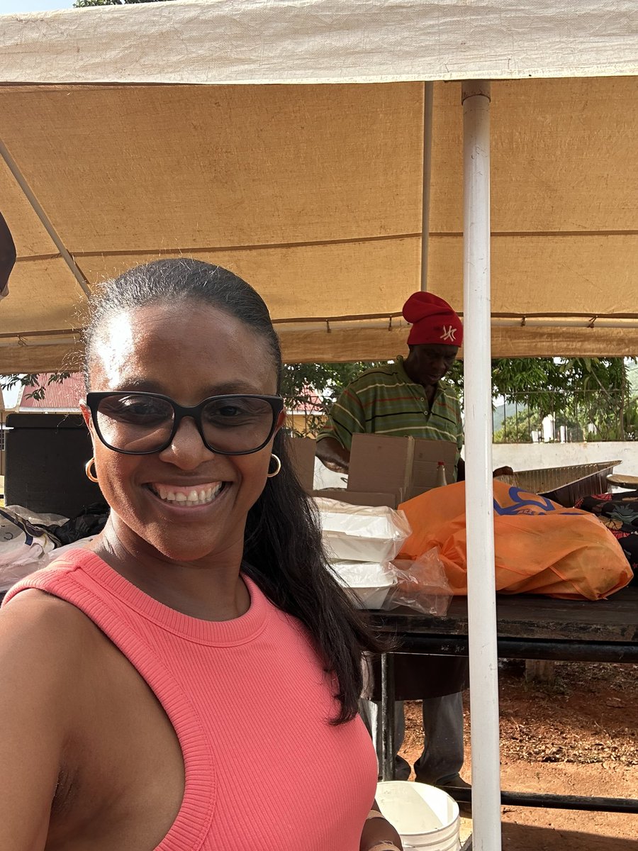 tkmsingh's tweet image. Daddy’s Girl - he wanted curry goat - always Dance 💃 deh ya &amp;amp; food ready from early ❤️🇯🇲🇯🇲🇯🇲 #Prospect #Manchester