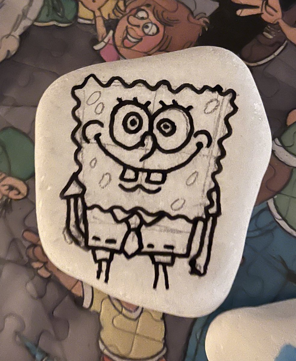 Bezig met een #happystone 
#spongebob