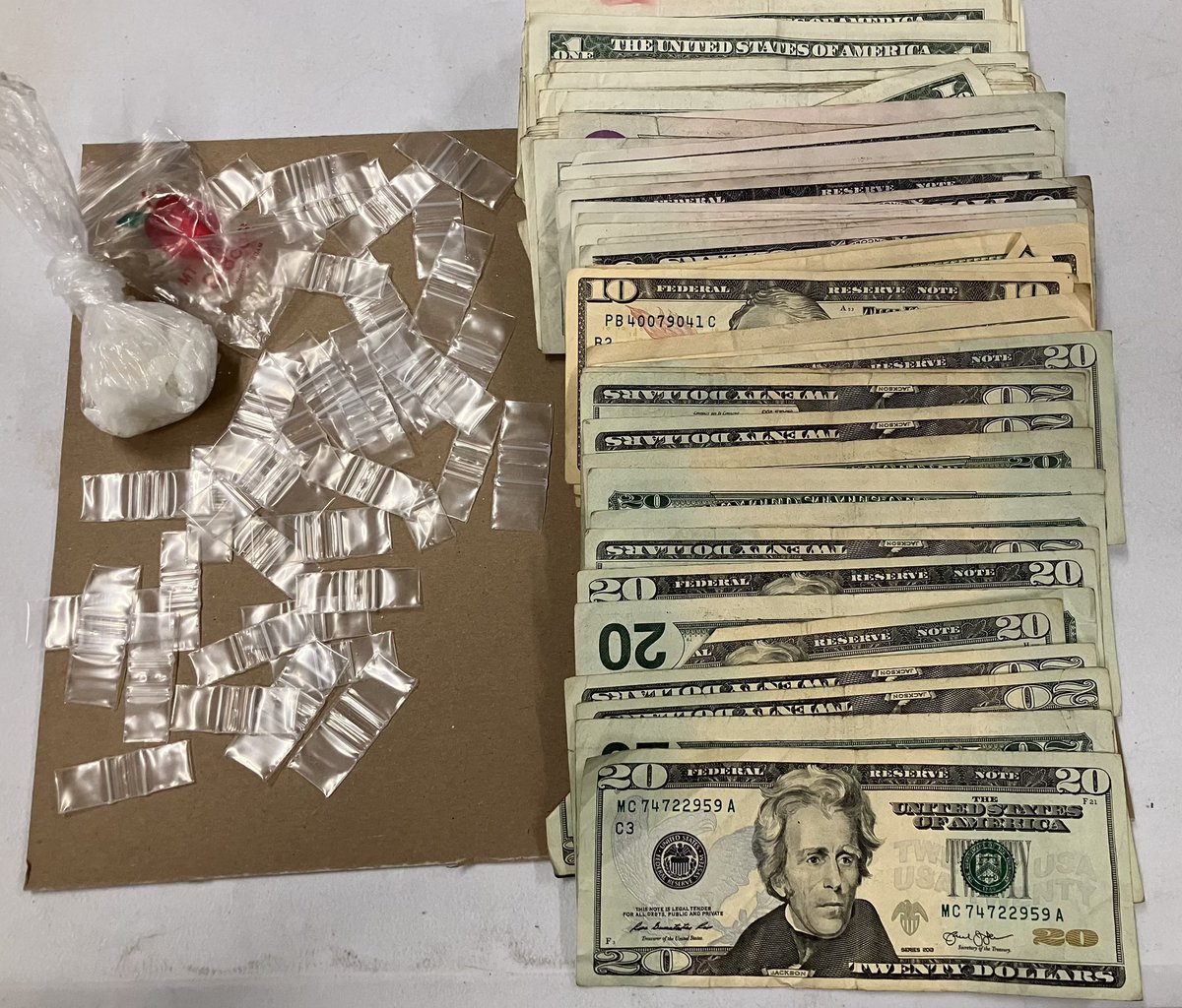 Another repeat drug dealer arrested in Washington Square Park by our 6th Precinct Special Operations Team 👏
👉👉👉This dealer has now been arrested 3 times by my Special Operations Team. Some people just don’t learn.