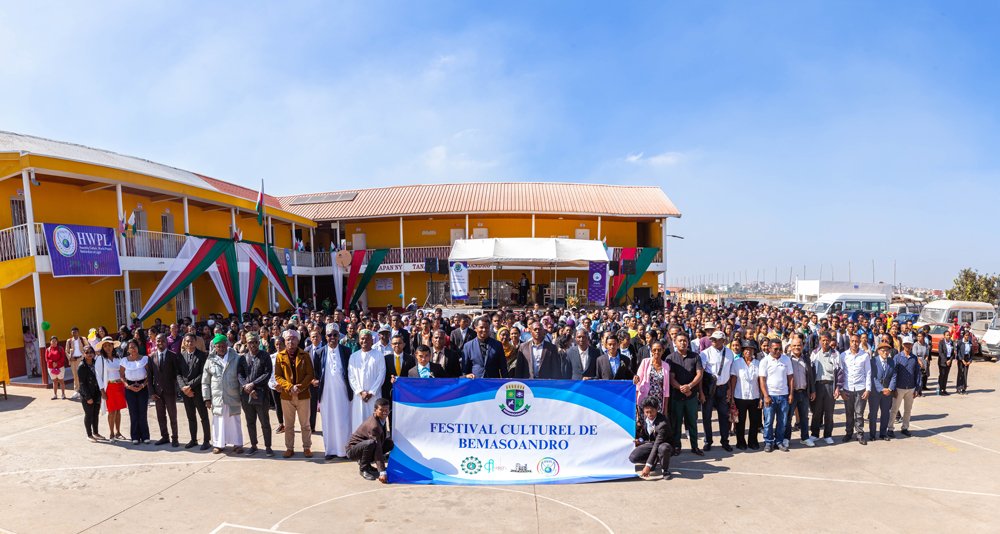 CandyOlivia7's tweet photo. 🌍 Echoes of peace from Madagascar ✨ Hope with HWPL 🌱
🔗 https://t.co/1MDKFkFIi4

#Peace #HWPL #Africa #Hope #PeaceEvent https://t.co/vpalLyfo5n
