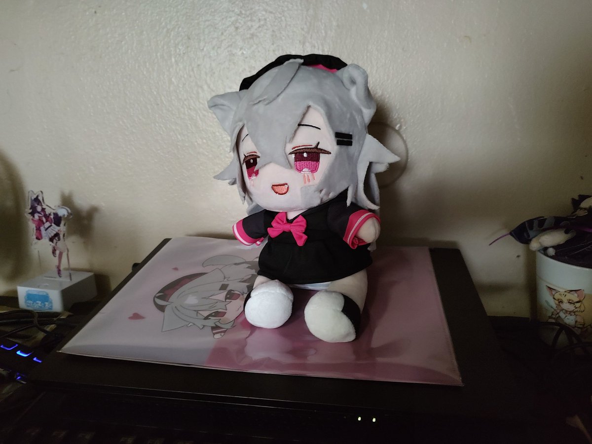 <a href="/ookamiriru/">りる。🐺</a> Riru has arrived in America!