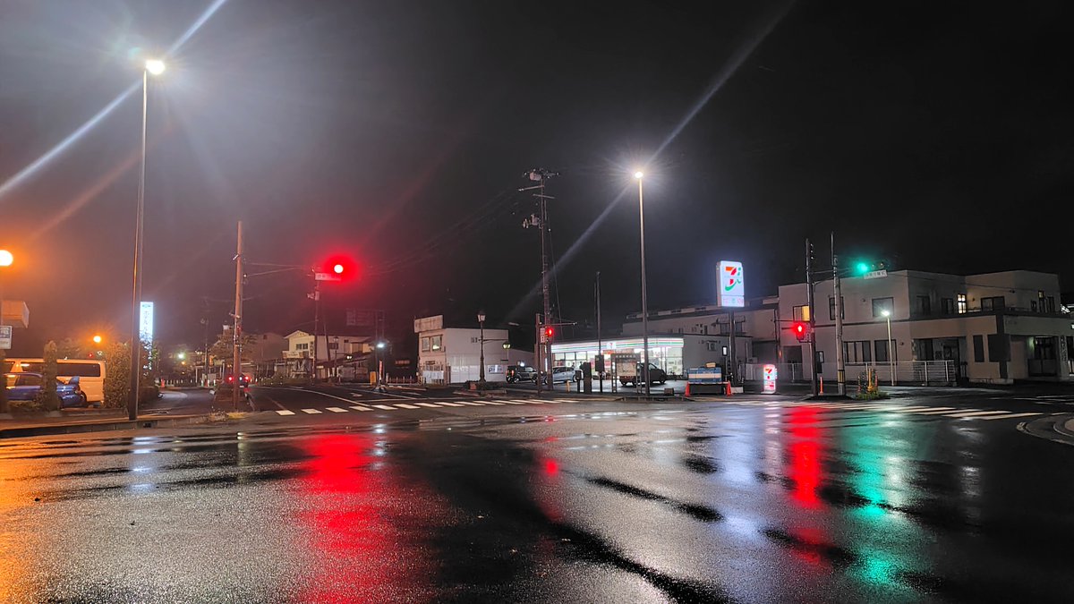 今は静かな水沢の市街だが、やがてここが熱気あふれる祭りの舞台に変わる。
道中はクッソ疲れたけどなんかワクワクするね。

#奥州の旅 #水沢