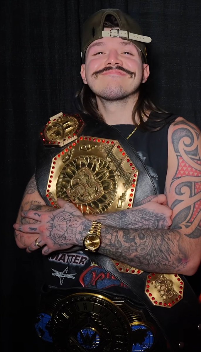 rheashorror's tweet image. oh shut up look at him 😭😭😭