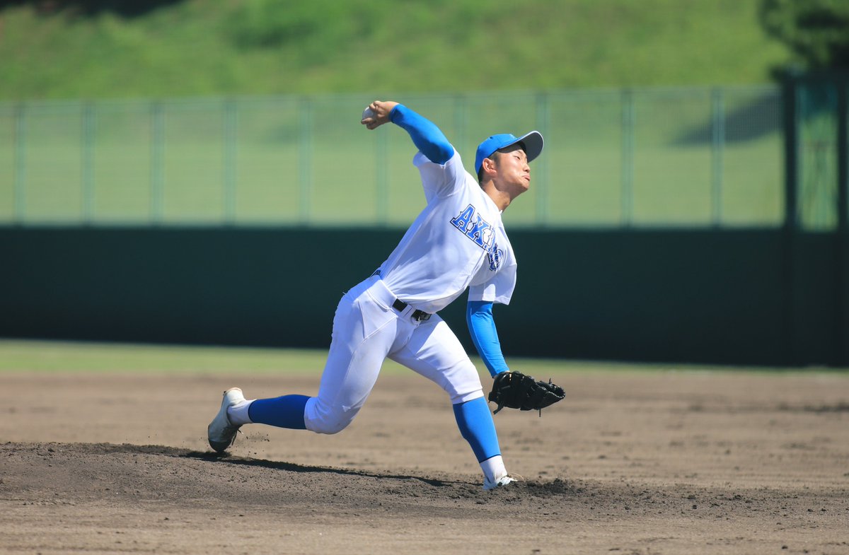 sisinji's tweet image. 第77回秋季東北地区高等学校野球秋田県大会   
さきがけ八橋球場            
秋田工業高校対秋田南高校     

秋田工業高校　　    

小玉　暖人  (2年　泉中学校）
白鳥　旺汰（2年　城南中学校）

 #質実剛健 
#金砂ブルー