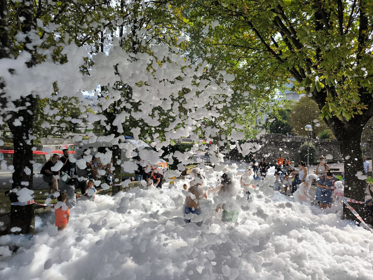 BarakaldoPcivil's tweet photo. Hoy @BarakaldoPcivil ha estado en fiestas de Rontegi cubriendo las actividades infantiles y espuma. 
Buen ambiente sin incidencias a destacar.   
#prevencion 
#rontegi 
#barakaldo
. https://t.co/oRX7PWKec7