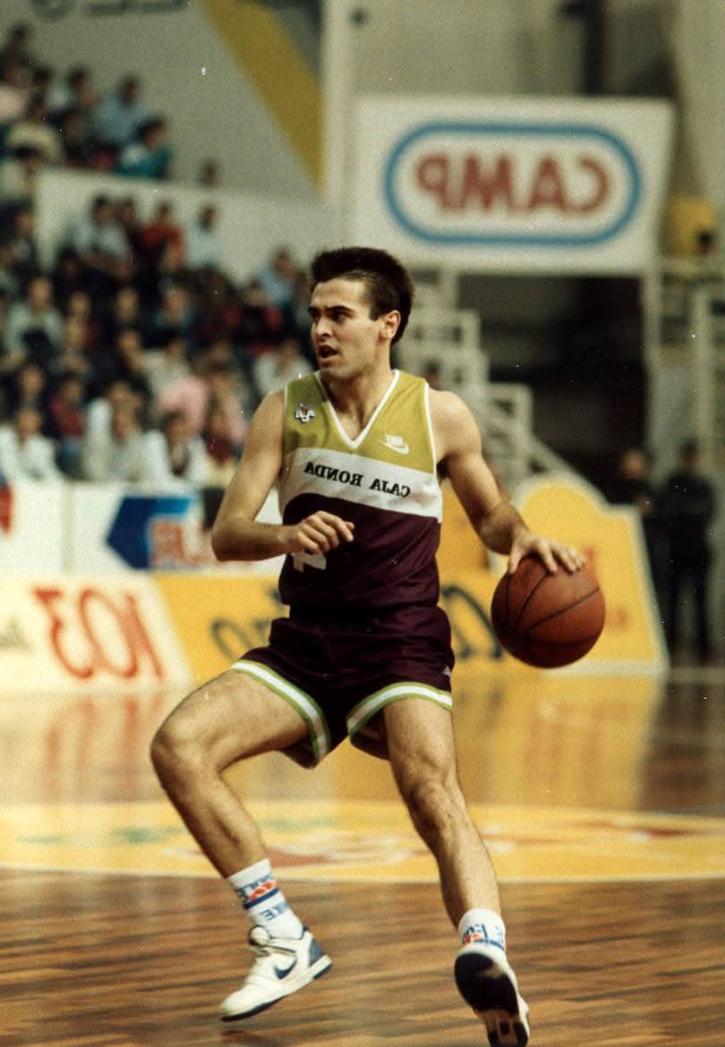 DeporteVintage's tweet photo. Buenas noches, Don Federico Ramiro Mor #historiabaloncestomálaga 📸 Archivo Fornies https://t.co/qx3bh5v9EQ