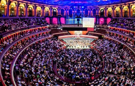 Meanwhile, a good day for genuinely patriotic Brits. 

A, Land of Hope and Glory 🇬🇧