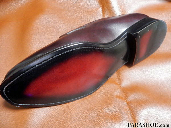 parashoecom's tweet photo. PARASHOE 手染め（パティーヌ）ローファーのブラウン（茶色）28cm（28センチ）をオーダーいただきました。ありがとうございます。
https://t.co/faBmjPoG1h

ご注文いただいてから、職人が一足一足染め上げます。

■商品ページ
https://t.co/74yiqOOACl

#革靴 #手染め #パティーヌ #靴 #ローファー https://t.co/BZE6EtI8Ie