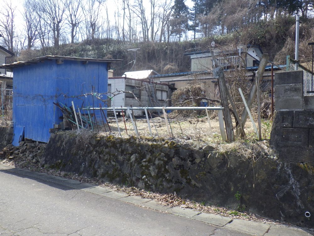 空き家バンク【売買】60万円 岩手県二戸市米沢字上平　駅近い　仮説小屋・プレハブ付き土地 akiya.sumai.biz/86697