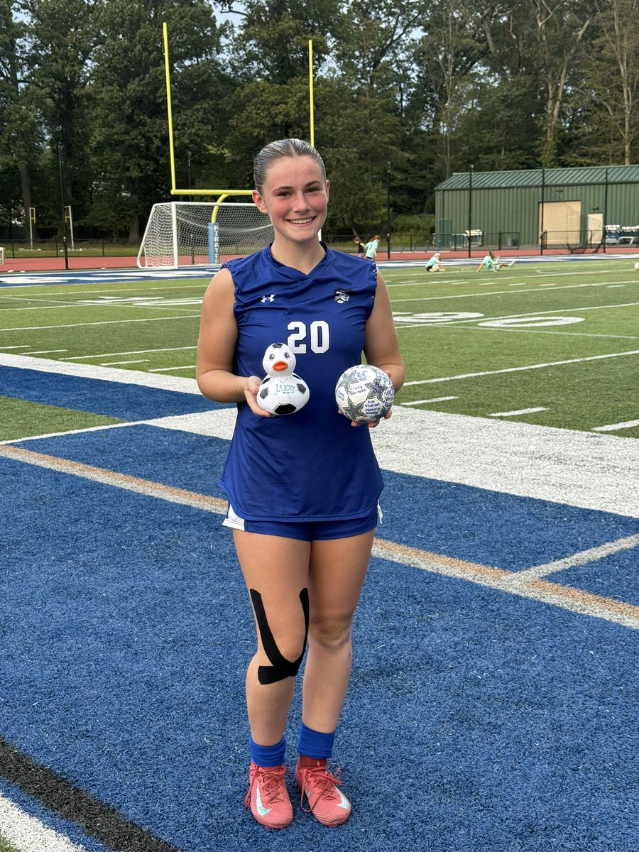 #PRide Puzzle pieces are coming together ladies. Great 2-0 win tonight vs North! Keep the positivity going and continue to build culture. Abby Maye 1 &amp; Katie Duffy from Sophia O’Reilly! Catie Donohue had 3 saves. Lucky Duck POG goes to Katie Duffy. <a href="/PRAthletic/">PearlRiverAthletics</a> <a href="/StephenHaynes4/">Stephen Haynes</a>