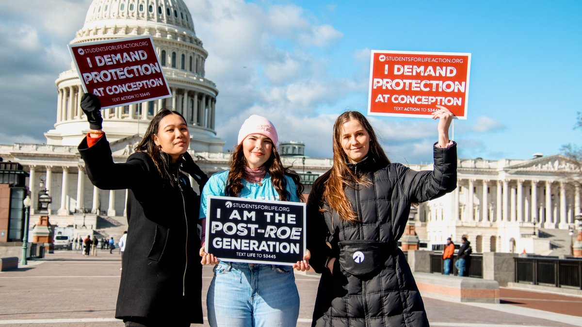 StudentsforLife's tweet image. When students show up for Life, the world sees that the future is pro-life.