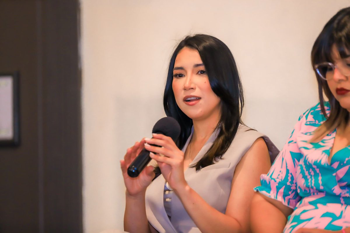 Dania González tweet media