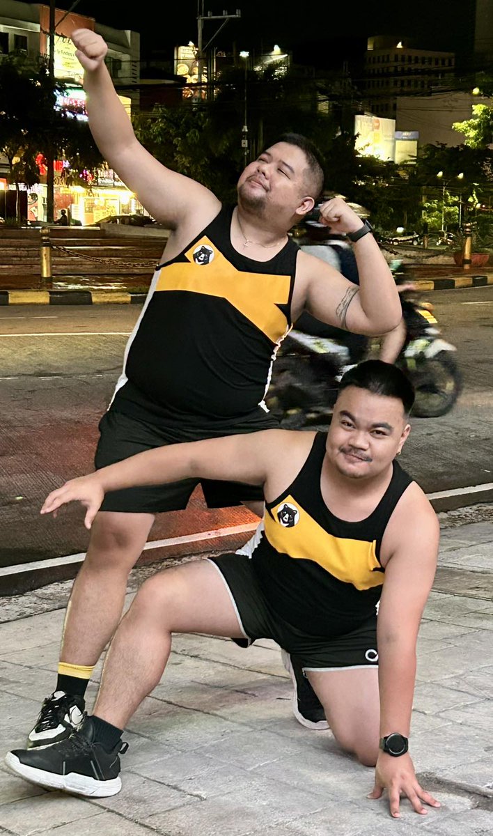 Bearcode_ph's tweet image. 💛🖤🐻💯
Cute @itsme_awon @RedPandaKaizen