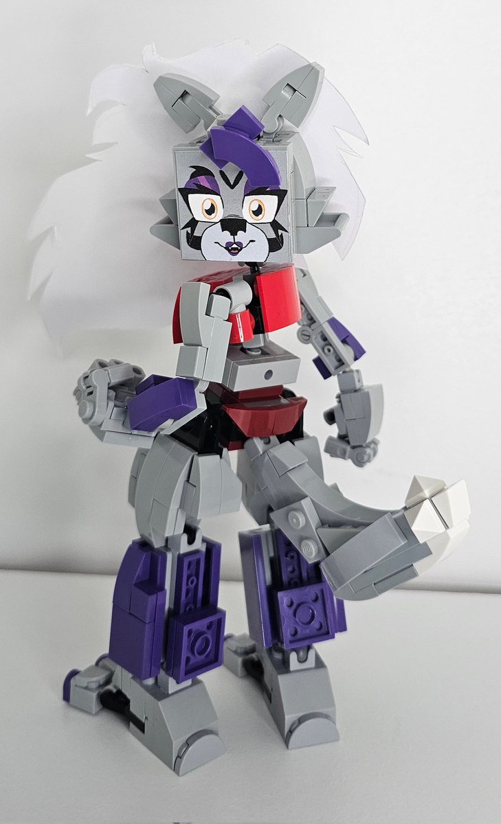 RoxyWolfsHusban's tweet image. I genuinely think Lego Roxy is one of the best things I&apos;ve ever made no joke  like SHE&apos;S SO PUREEEE #LEGO #fnafsecuritybreach #roxannewolf #furry