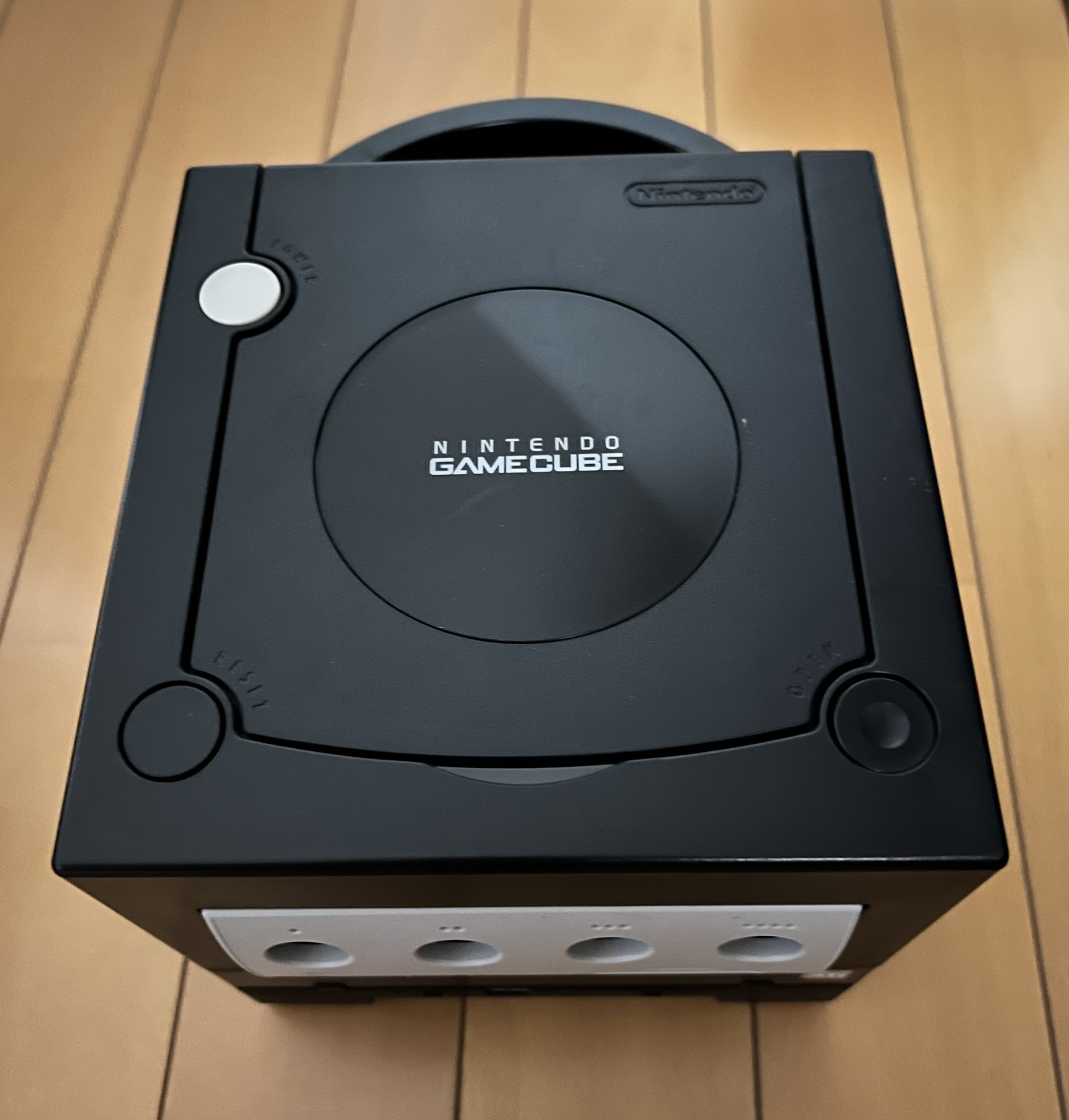 ゲームキューブです。 Amazon | TALES OF SYMPHONIA テイルズ・オブ・シンフォニア