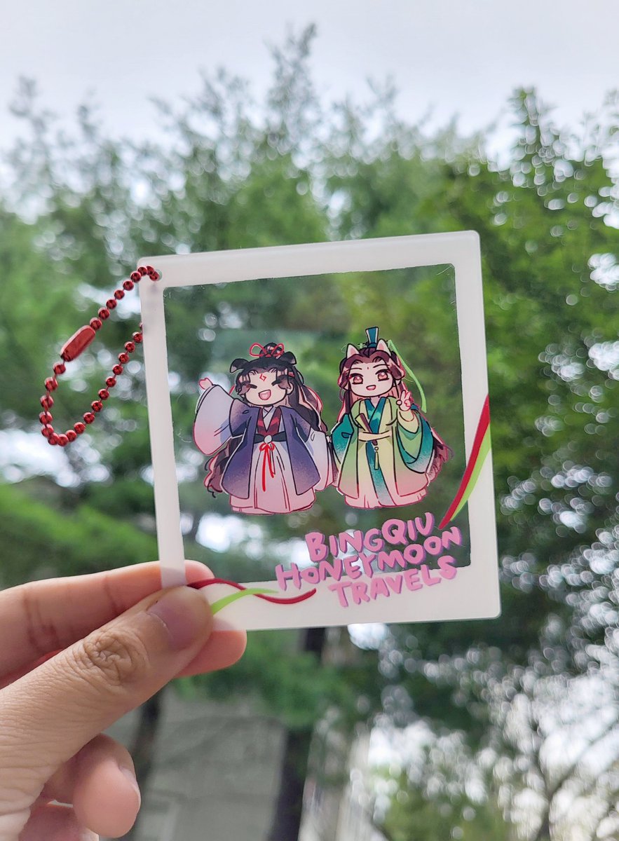 [RT really appreciated] Sh☀️p updated with new tote bags and other merch! The sqq go alone tiny print and photocard are up there now! (1/3)
#svsss