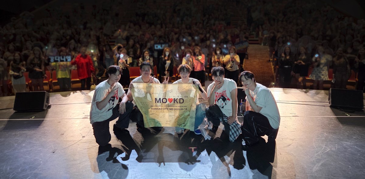 [📸] 250913 <2025 KANGDANIEL CONCERT < ACT : NEW EPISODE > IN KANSAS CITY, MO> 완료☺️

#강다니엘 #KANGDANIEL 
#ACT_NEW_EPISODE