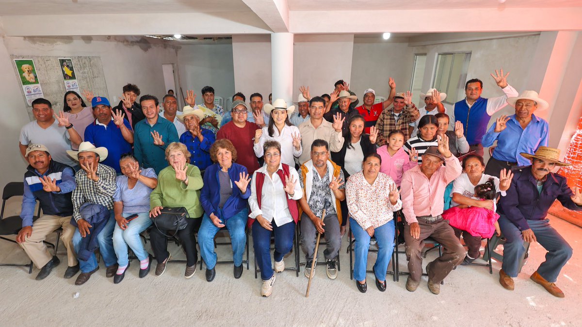 VivancoEloisa's tweet image. 🔥 En Libres nos reunimos con nuestras amigas y amigos para fortalecer la lucha del pueblo y mantener viva la transformación 🇲🇽
🙏 Gracias a Estela y Joel por abrir su hogar. Sigamos juntas y juntos, firmes por la justicia y el cambio verdadero
#Transformación #PoderDelPueblo