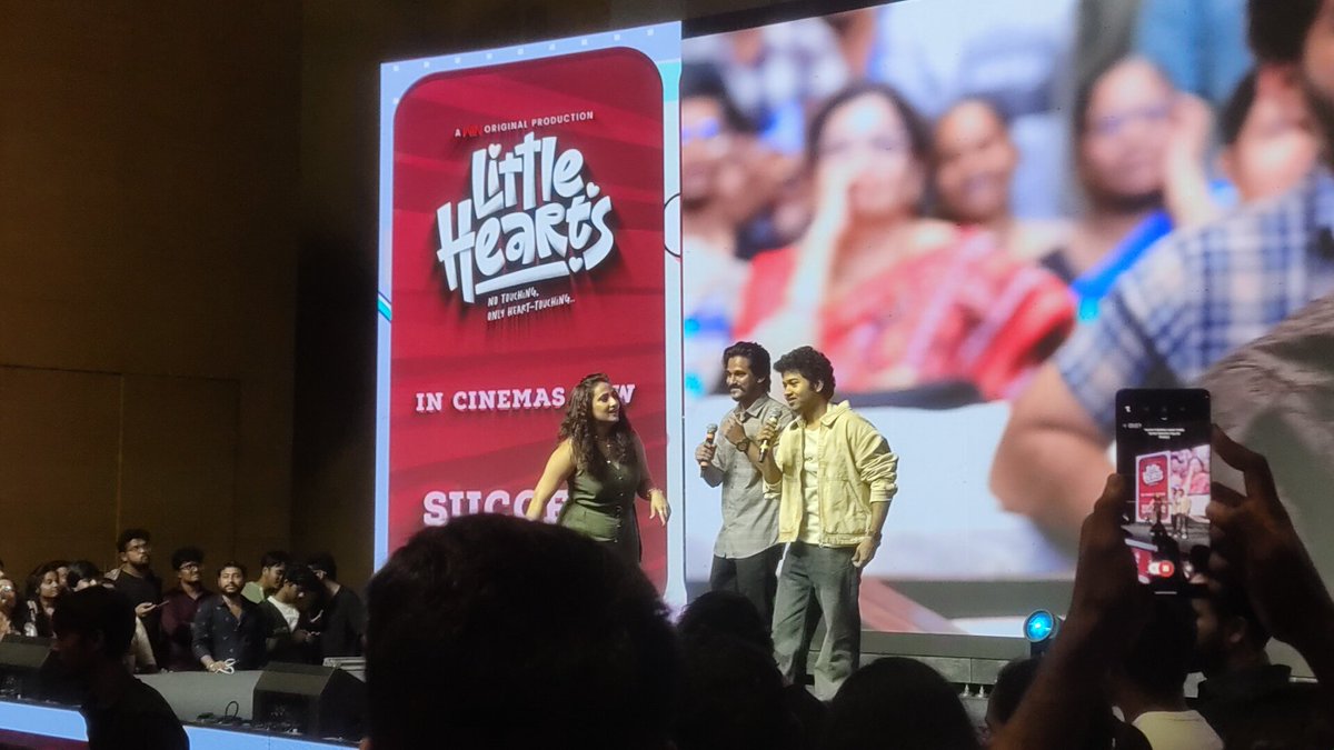 KeenContent's tweet photo. A little big heart moment for our founder @esharathgoudd anna and all our #KeenContent studio team.....

Performed our most trending song on stage with @Mouli_Talks and what else we can ask from a block buster team #littlehearts 🥳

Thank you @marthandsai 🫂❤️ https://t.co/2okTagqkua