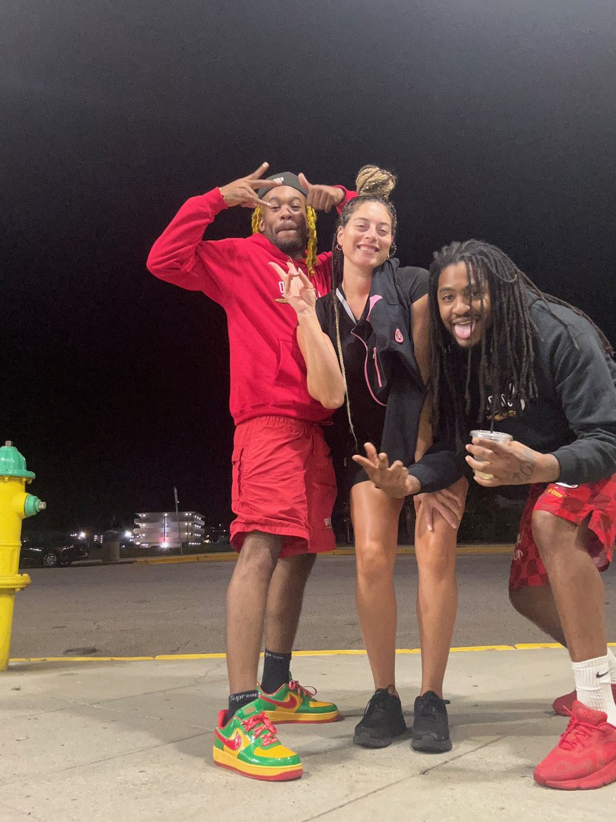 myrtle beach b4 da party fr🏖️ had to touch da sand w/ my #day1s fr