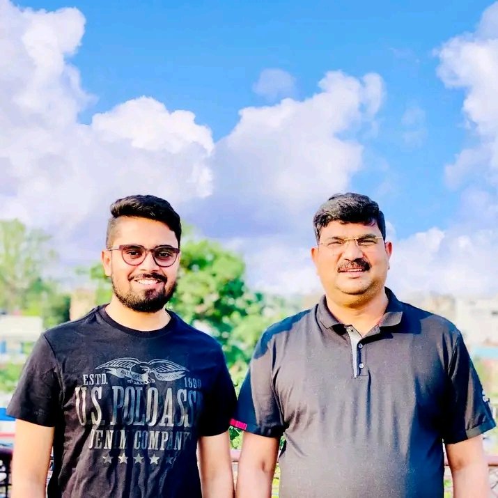 Vishal Goswami (Raftaar) (@ivishalgoswami) on Twitter photo अत्यंत प्रिय बड़े भैया आदरणीय डॉ <a href="/isaurabhraib/">Dr Saurabh Rai 🇮🇳</a> जी को जन्मदिवस की हार्दिक शुभकामनाएं। 💐🎂🎂🎂😊
ईश्वर आपको स्वस्थ रखे यही कामना है।
<a href="/isaurabhraib/">Dr Saurabh Rai 🇮🇳</a> <a href="/idharampalsingh/">Dharampal Singh</a> <a href="/anuraggautambjp/">अनुराग गौतम Anurag Gautam🇮🇳</a> अत्यंत प्रिय बड़े भैया आदरणीय डॉ <a href="/isaurabhraib/">Dr Saurabh Rai 🇮🇳</a> जी को जन्मदिवस की हार्दिक शुभकामनाएं। 💐🎂🎂🎂😊
ईश्वर आपको स्वस्थ रखे यही कामना है।
<a href="/isaurabhraib/">Dr Saurabh Rai 🇮🇳</a> <a href="/idharampalsingh/">Dharampal Singh</a> <a href="/anuraggautambjp/">अनुराग गौतम Anurag Gautam🇮🇳</a>