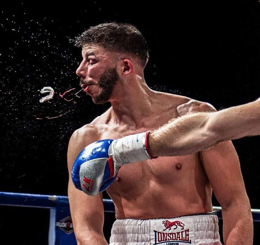 Boxingdude🥊🥊🏳️‍🌈👨🏼‍❤️‍👨🏼 (@boxingdude86) on Twitter photo 