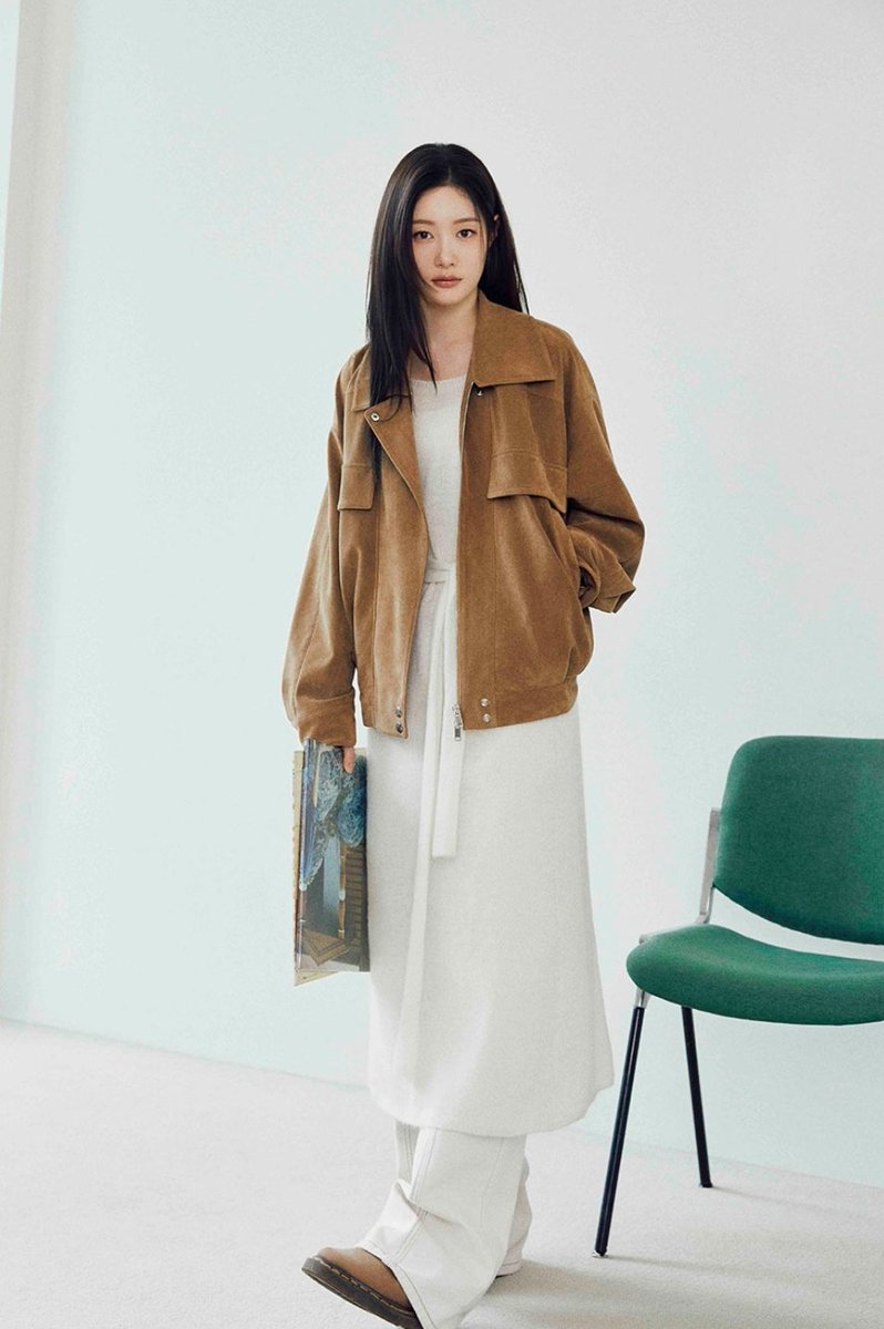 jchaeyeon_ina's tweet photo. On&amp;On 25 Fall Campaign 'Inside &amp; Out' with Jung Chaeyeon

#JungChaeyeon #Chaeyeon #onandon #온앤온 #정채연 #채연 #BeyondTheBar #에스콰이어 https://t.co/QWa4AjIqs7