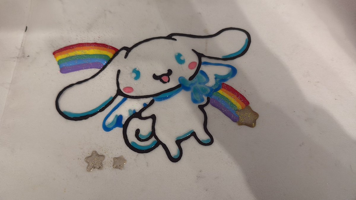 Been making window clings! This is my second try at one 💖 All hail the king #CINNAMOROLL