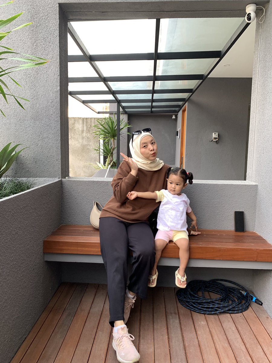 nadyasdv's tweet photo. minggu pagi jalan kaki lanjut nyoto yg deket deket rumah ajaaa https://t.co/Day6fStJnA