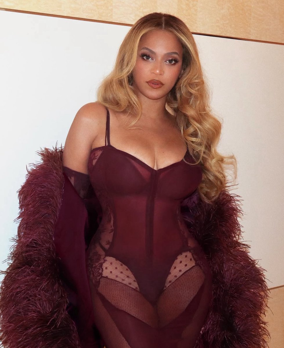 🚨 Primeira aparição da Beyoncé em quase 2 meses: