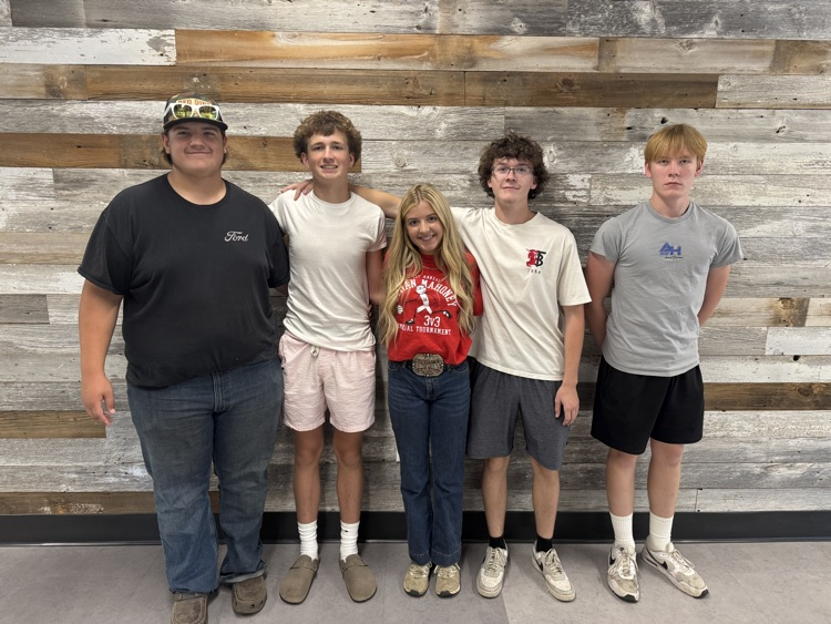 ACCENTRAL262's tweet photo. Five students attended an Ag Expo at Lincolnland Community College in Springfield. They got to tour the agriculture department, attend various workshops, and meet the staff! https://t.co/Lvi3wnabJs