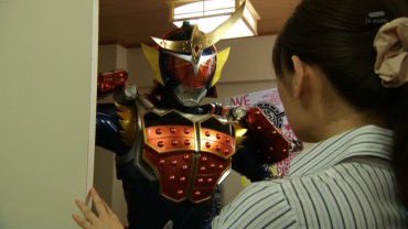 そういえば家で変身した先駆者なんかもいたな〜() #仮面ライダーゼッツ