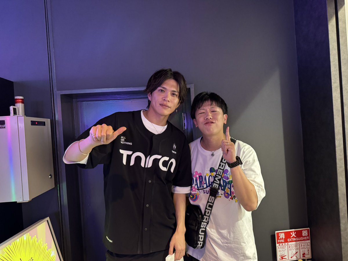 3441019m's tweet photo. 山本裕典さんにサイン、
サソードに書いてもらったあっつぅ🔥
ビジュ違い過ぎて死ぬ https://t.co/igOiuHVHSG