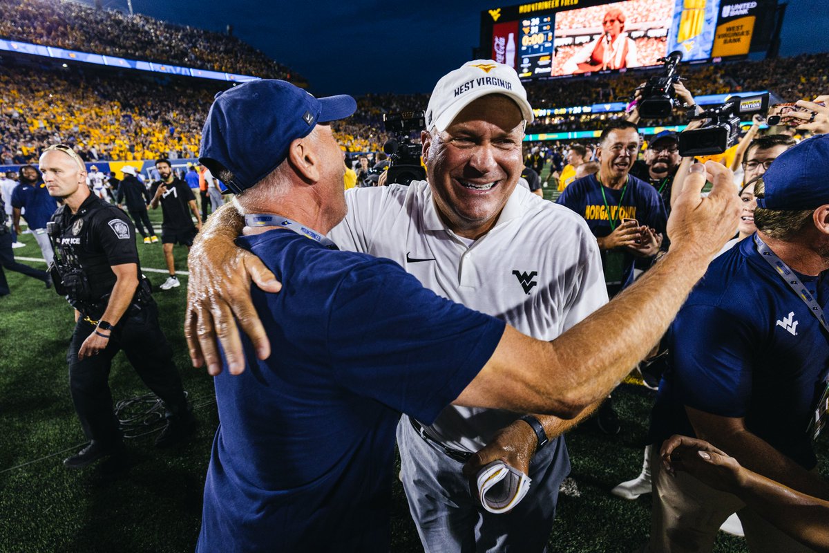 WVUfootball's tweet image. Comeback ... 𝘾𝙊𝙈𝙋𝙇𝙀𝙏𝙀.