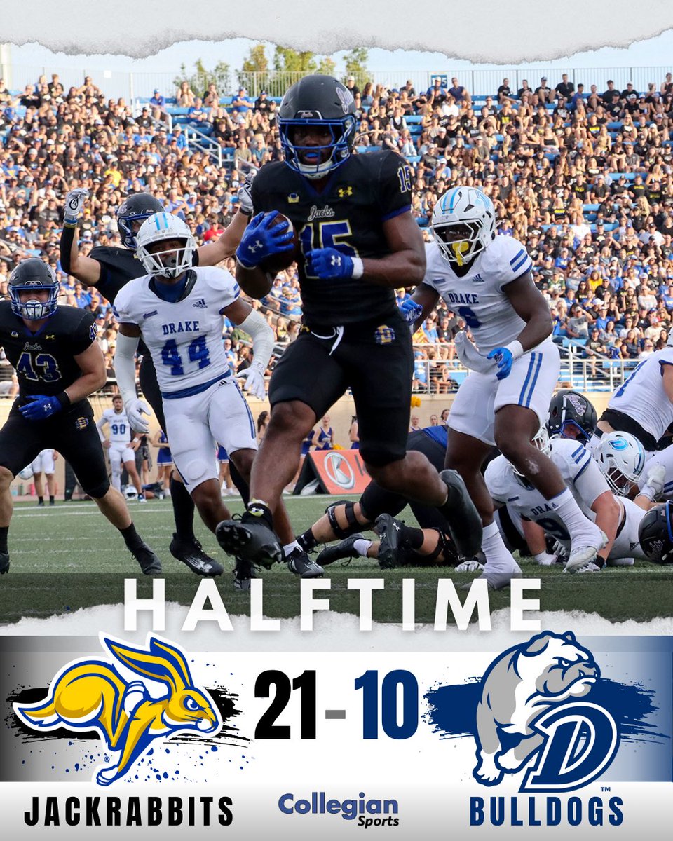 sdsucollegian's tweet photo. The Jacks take the lead into halftime. 

#GoJacks 🏈 https://t.co/7FauRQX7bH