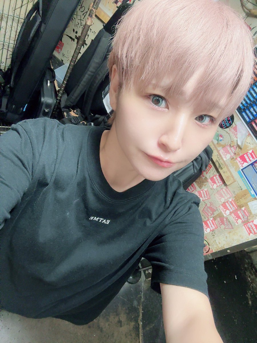 昨日は #ヒロミサメ さんのライブでサックスを吹かせてもらったよ🎷
楽しかった〜！！！いつもあったかい空気のライブで素敵です✨✨
見てくれた皆様本当にありがとうございました☺️🫶