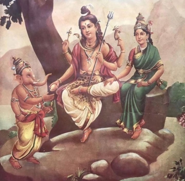 महादेव की गोद में स्नेह की गंगा बहती है,
माँ पार्वती संग हर पल की पूजा सजती है।
गणपति के चरणों में करुणा का दीप जलता है,
ये परिवार ही सृष्टि का आधार कहलाता है। 🌸
हर हर महादेव मित्रों 🌺♥️🥀🌺🙏