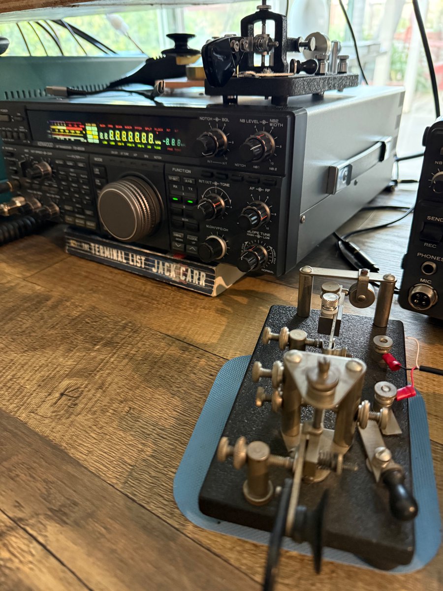 mountaincwops's tweet image. On the AIR - WES 7.048.50 BUG/SK can QRS #CW #morsecode #hamradio #SKCC #bug