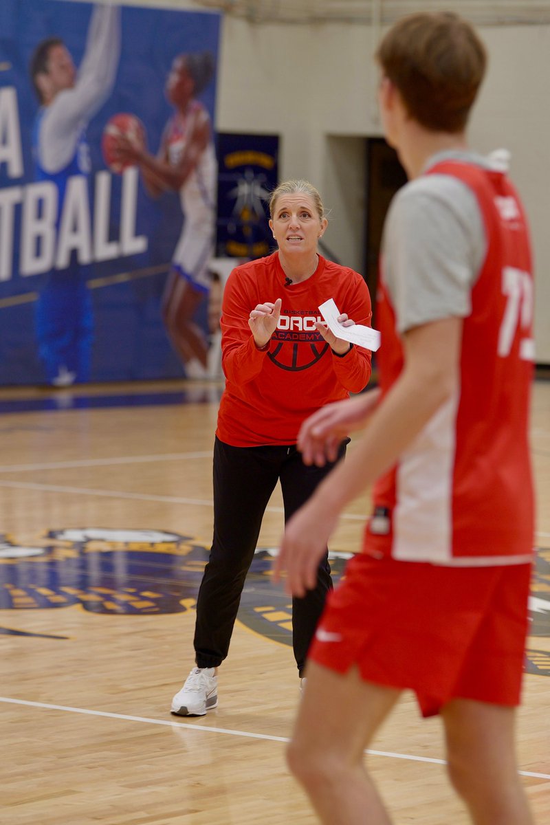 Fantastic day one of the Dallas Coach Academy 🤠