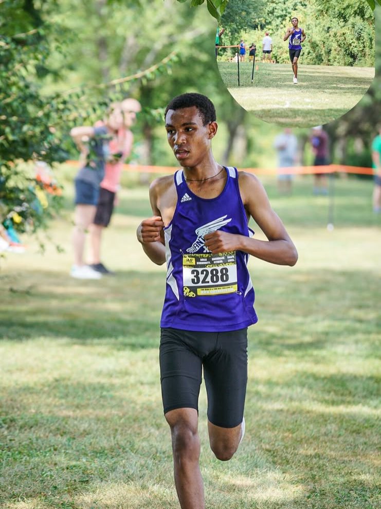 BD Invite 🧹 

Varsity Race: Sr F Shumai Champ in 16:29!

JV Race: Fr F Zegeye Champ in 17:37 (:48 PR &amp; #17 Freshman BD 5K)!

<a href="/GiantAthletics/">Ben Davis Giants</a> <a href="/WayneTwpSuper/">Dr. Jeff Butts</a> <a href="/BenDavisHS/">Ben Davis High School</a> <a href="/BenDavisNGC/">Ben Davis NGC</a> <a href="/BDtrack/">Mike Davidson</a>