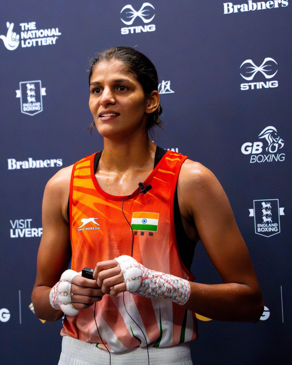 SportsIndia3's tweet photo. ⚡⚡ JAISMINE LAMBORIA IS THE WORLD CHAMPION 👊💪🔥

🥇 Jaismine clinches Gold in Women’s 57kg at the World Boxing Championships 🏆
👉 India’s 1st Gold medal of this edition 🇮🇳

🥊 She defeated Paris Olympics Silver Medalist Julia Szeremeta 🇵🇱 in the Final by Split Decision (4-1) https://t.co/eajqiimX2G