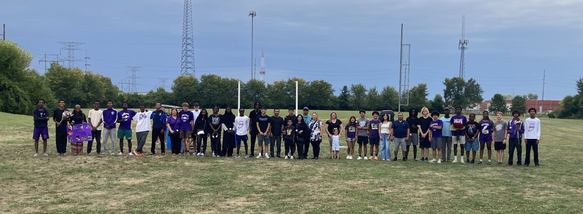 On Senior Day, your Giants come away as Team Champs in 61st Annual BD Invite! Place 5 in the Top 20! 

JV place 4th with 2 in Top 20!

Thanks to all our Seniors &amp; families for their great contributions over the years!

<a href="/GiantAthletics/">Ben Davis Giants</a> <a href="/BenDavisHS/">Ben Davis High School</a> <a href="/BDtrack/">Mike Davidson</a> <a href="/WayneTwpSuper/">Dr. Jeff Butts</a>